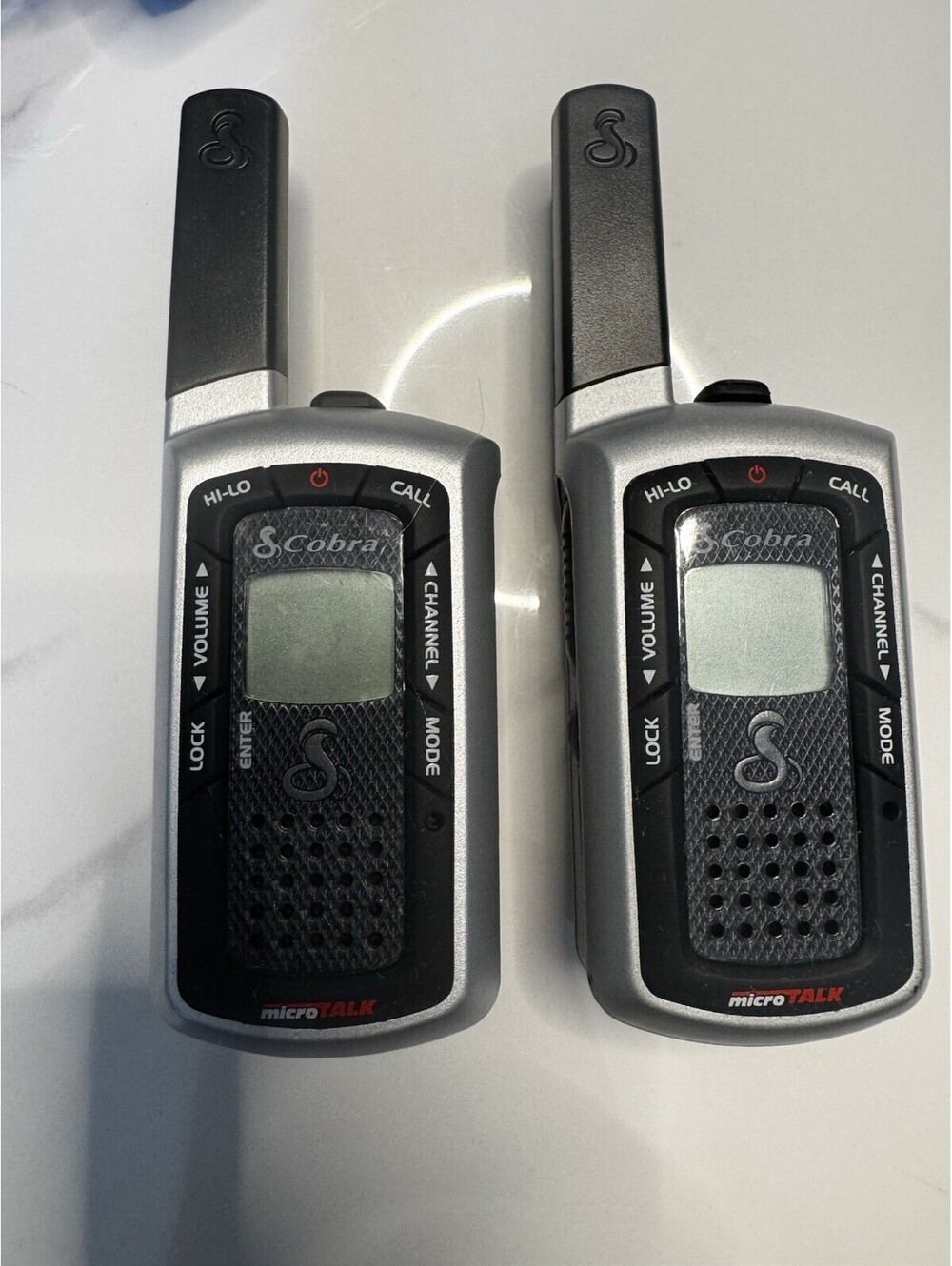 Cobra microTALK Handheld Walkie Talkies Black Silver with Charging Dock